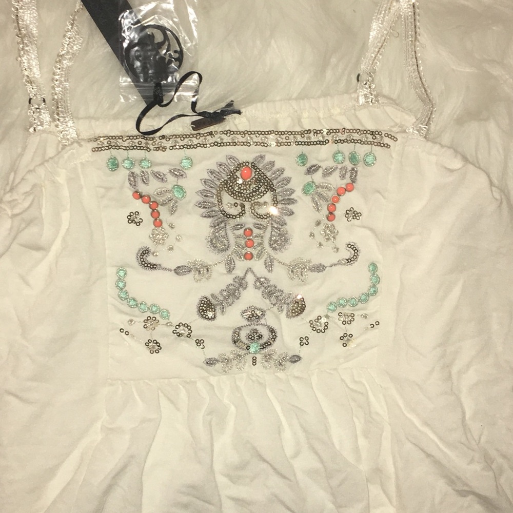 SPRING SALE!! - Picture 5 of 5